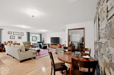 12108 Windsor Drive, Carmel - 37