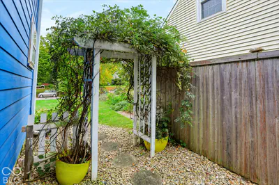 6445 Central Avenue, Indianapolis - 33