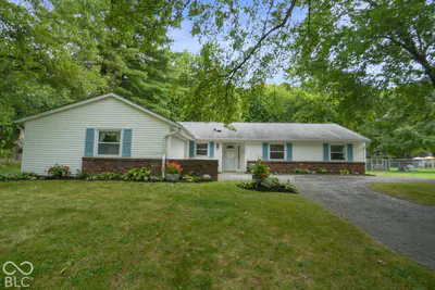 7337 Woodside Drive, Indianapolis - 2