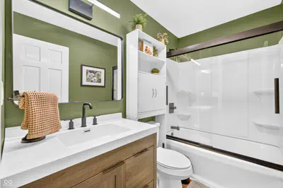 6876 W 300 S, Morgantown - 43