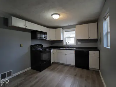1409 S Jefferson Street, Muncie - 29