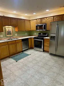 8930 Stepping Stone Way, Avon - 16