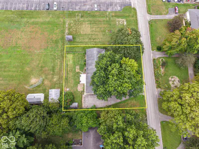 8647 Driftwood Drive, Indianapolis - 3