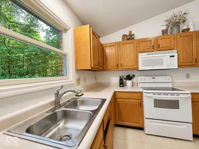 8045 N Ritter Road, Morgantown - 34