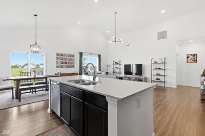 17896 Paula Walk, Westfield - 14