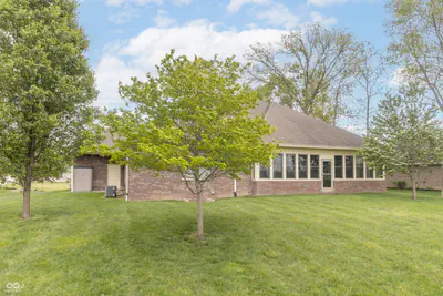 1336 Penny Lane, Greenfield - 10
