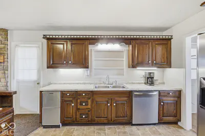 9483 950, Waldron - 8
