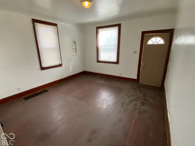 404 1st Street, Gas City - 3