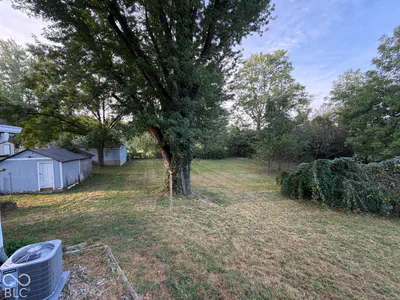 207 E Park Street, Trafalgar - 5