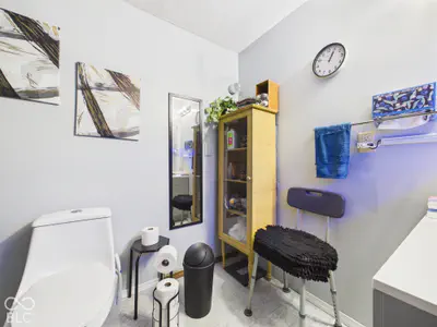 2817 S Liberty Street, Muncie - 21