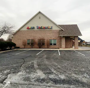 7376 Business Center Drive, Avon - 56