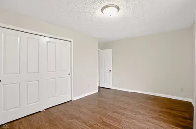 8276 Bayshore Lane, Avon - 27