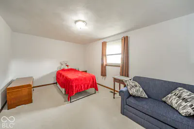 10664 S 9 W, Pendleton - 18