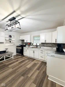 368 S Taft Avenue, Indianapolis - 8