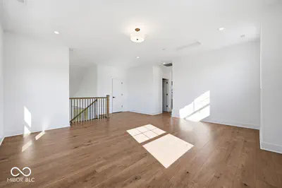 15978 Vitalize Run, Fishers - 9