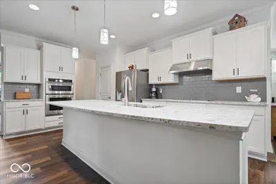 16127 Loire Valley Drive, Fishers - 11