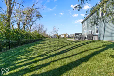 12317 Castle Pine Drive, Noblesville - 10