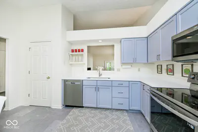 10786 Belmont Circle, Carmel - 9
