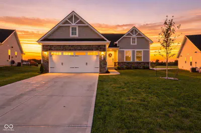 183 Palmetto, Whiteland