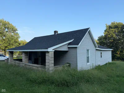 726 Heltonville Road, Bedford - 4