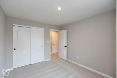 6151 Mill Hill Way, McCordsville - 23