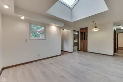 703 Hillcrest Drive, Greenwood - 24