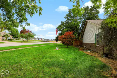 1495 Hedge Court, Greenfield - 46