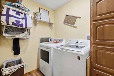 7720 Murphy Road, Brazil - 24