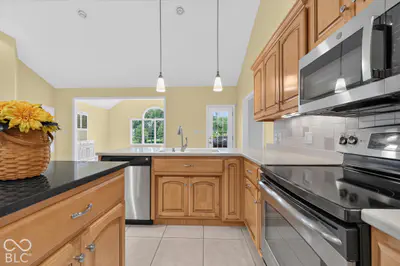 5102 Stonebridge Drive, Muncie - 7