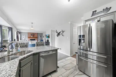 7301 Chestnut Hills Boulevard, Indianapolis - 7