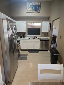 5360 Lakeside Manor Drive, Indianapolis - 7