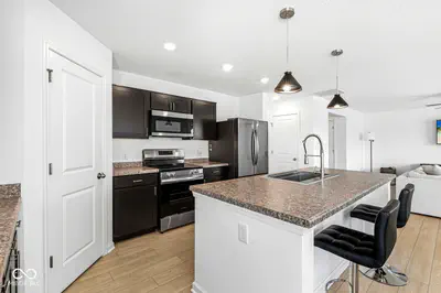 1623 Regatta Drive, Greenfield - 6