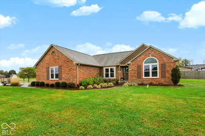 701 W 500 Road S, Greenfield - 42