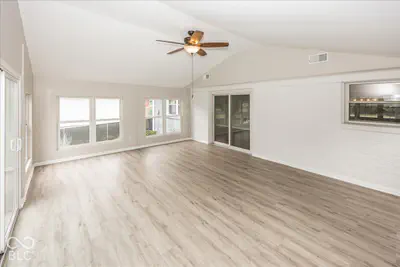 5625 950, Zionsville - 14