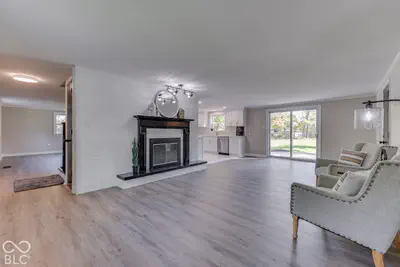 821 Merry Lane, Greenwood - 12
