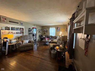 1010 N Harrison Street, Alexandria - 4