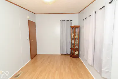 1704 Country Manor W, North Vernon - 16
