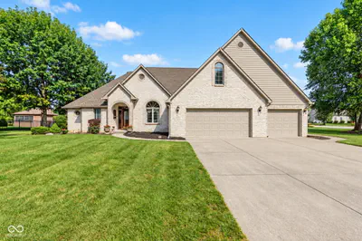 710 Willow Pointe South Drive, Plainfield
