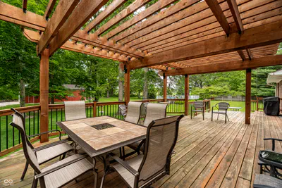 1653 300, Greenfield - 35