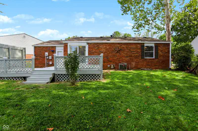 14 Rodney Court, Beech Grove - 27