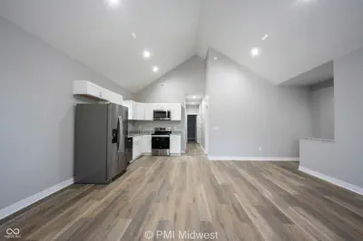 2038 E Maryland Street, Indianapolis - 17