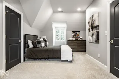 7951 Meridian Hills Lane, Indianapolis - 31