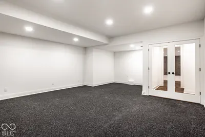 15721 Vantage Court, Westfield - 55
