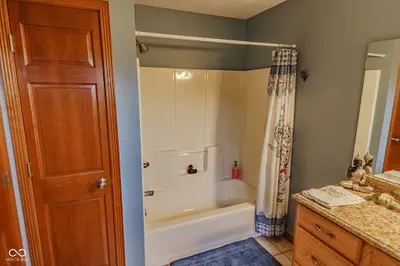 1580 E Garnett Drive, Frankfort - 26