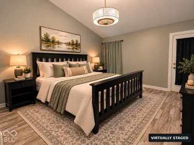 5884 Hollow Oak Trail, Carmel - 17