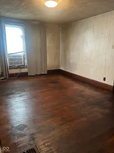 711 S Locust Street, Greencastle - 13