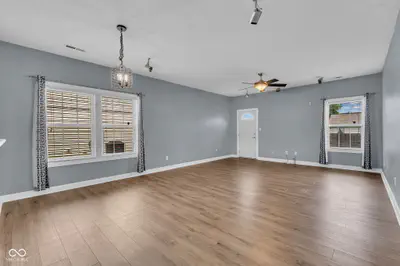 6648 Locust Grove Drive, Indianapolis - 12