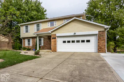 8633 Fox Ridge Lane, Indianapolis - 2