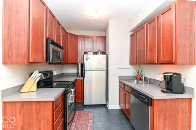 5347 College Avenue, Indianapolis - 13