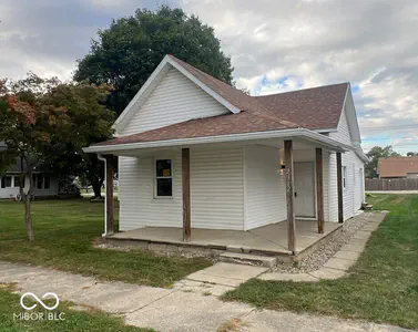 2312 S B Street, Elwood